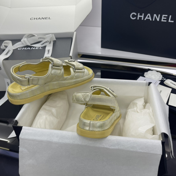 chane* sandal25