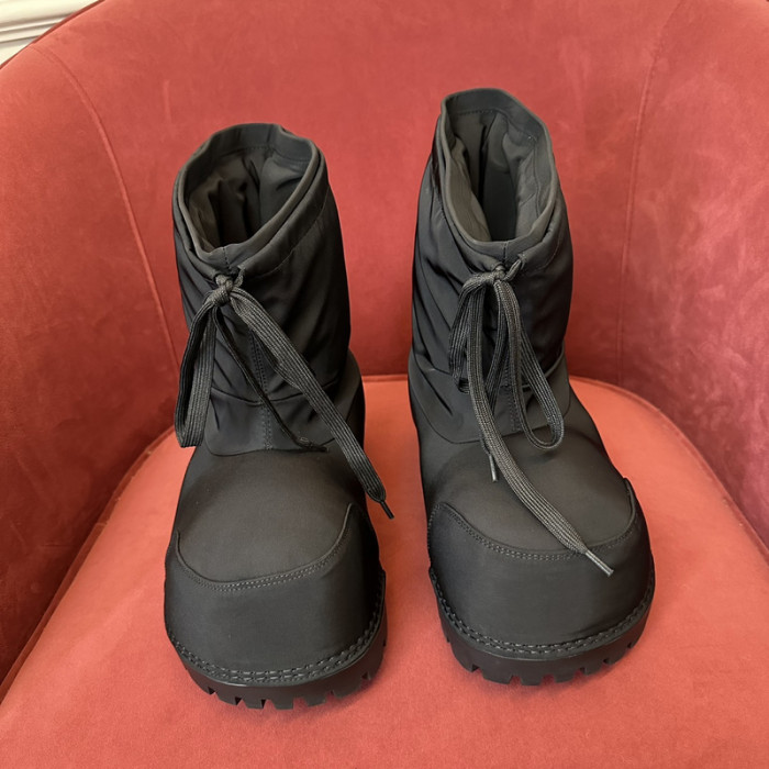 BALENCIAG* BOOT 217