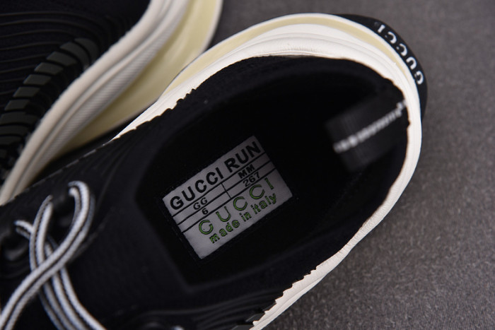 G*u*i* trainer sneaker usm108442