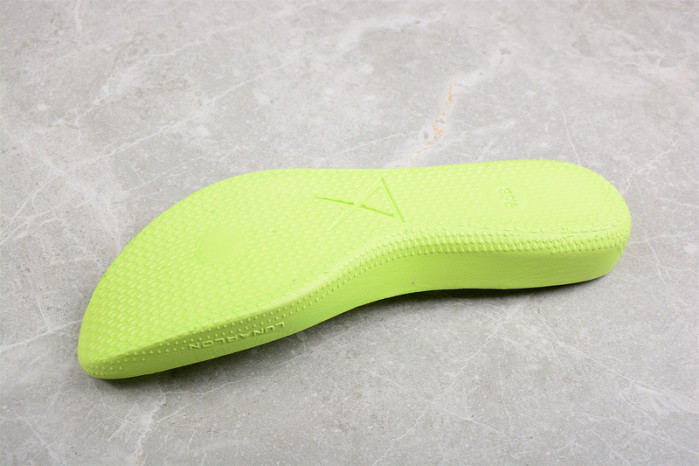 nike kobe 8 playoffs purple platinum 555035-500