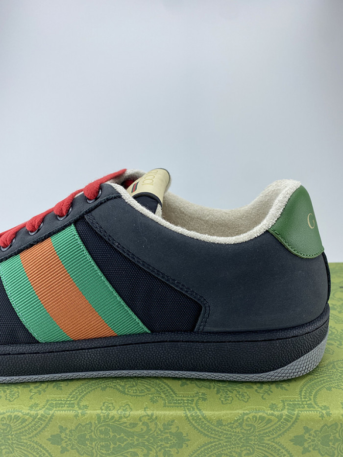 G*u*i* trainer sneaker 118