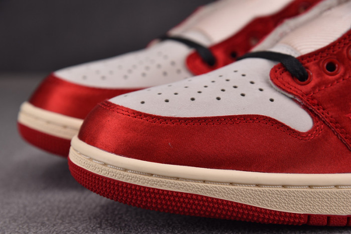 air jordan 1 retro low og trophy room away fn0432-100