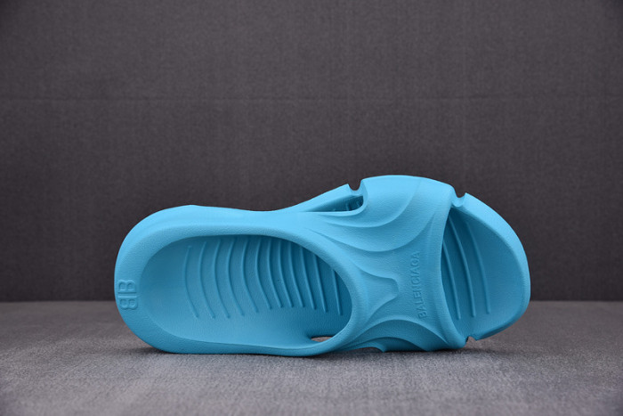 balenciag* sandal 15