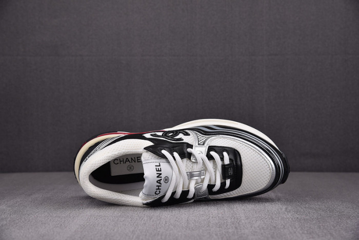 chane* snekaers c0000015