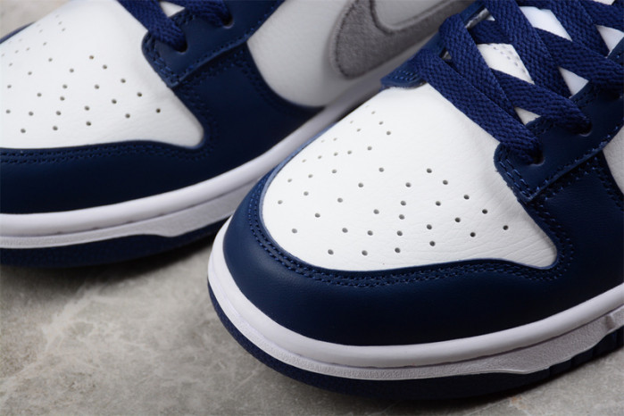 nike dunk low summit white midnight navy fd9749-400