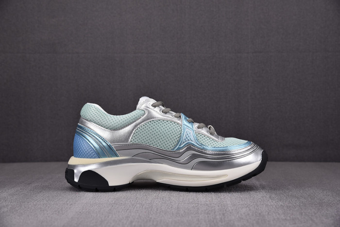 chane* snekaers c0000017