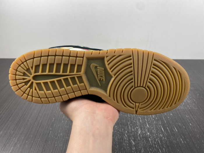 nike sb dunk low S*p*e rammellzee fd8778-001