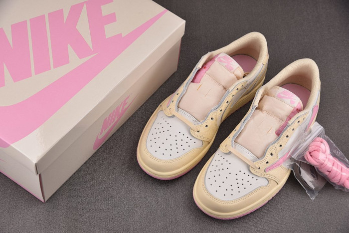 AIR JORDAN 1 RETRO LOW OG SP TRAVIS SCOTT SHY PINK IQ7604-100