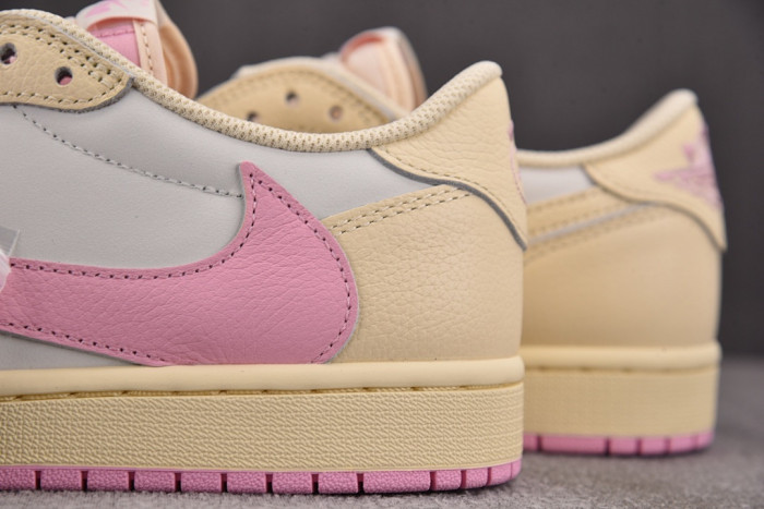 AIR JORDAN 1 RETRO LOW OG SP TRAVIS SCOTT SHY PINK IQ7604-100